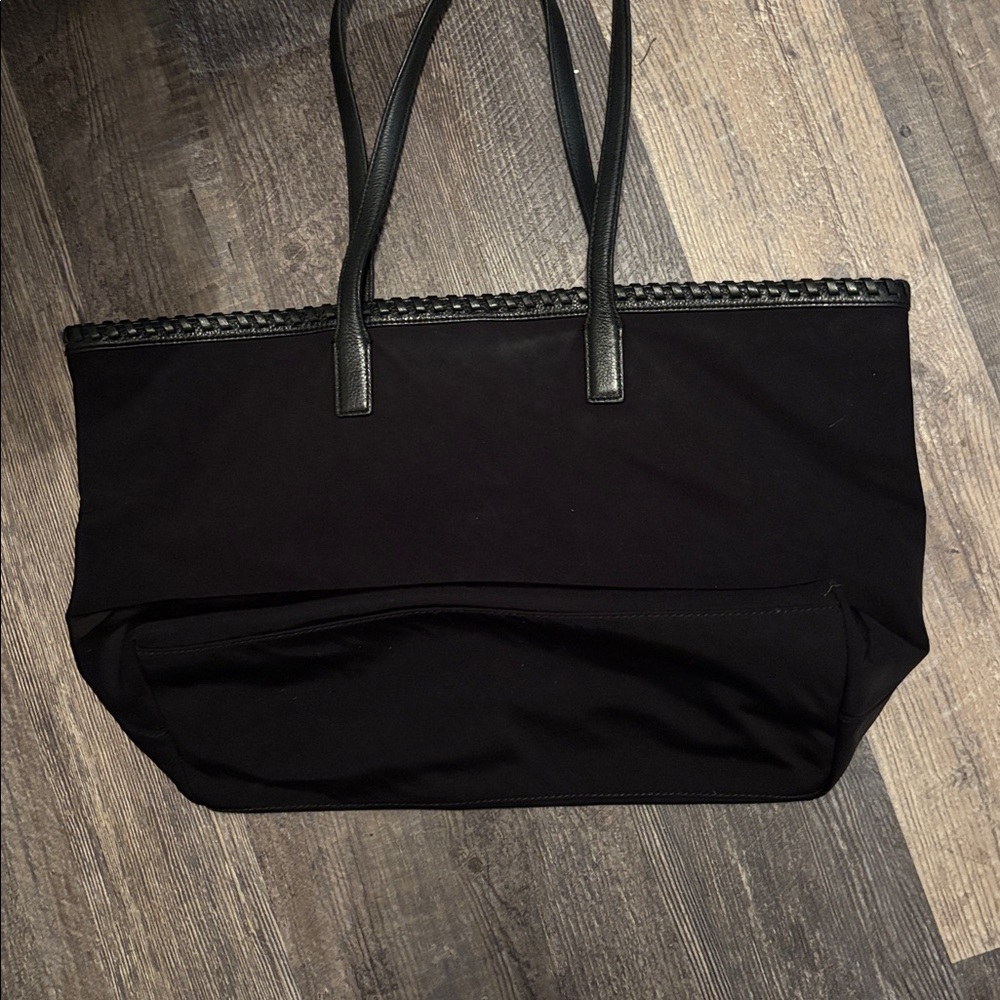 Black Tote  Tory Burch pretty trim - Picture 3 of 3